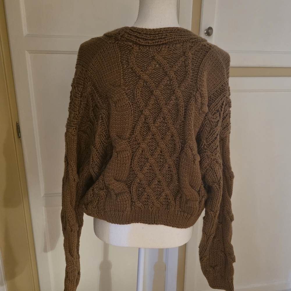 HYFVE Women's Cozy Brown Cable Knit Cropped Sweater - Picture 9 of 16